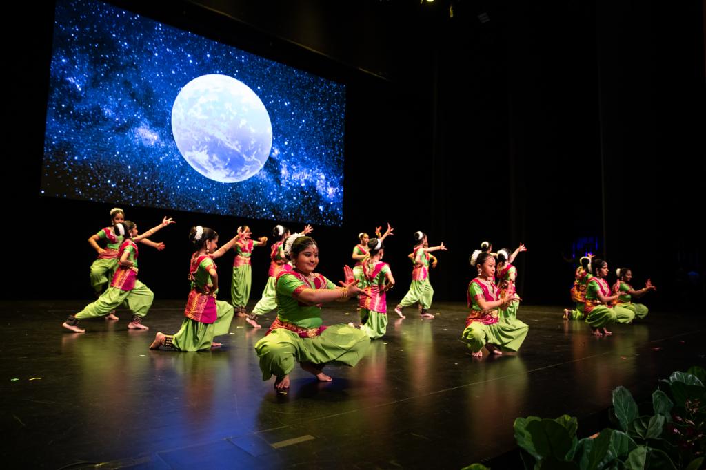 Indian dance 